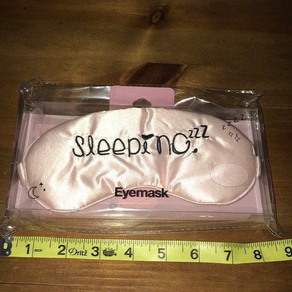 Forever 21 Accessories - Forever 21 Sleeping Mask 😴 NWT